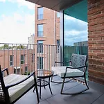 The Tottenham Hideaway - Alluring 1Bdr Flat With Balcony