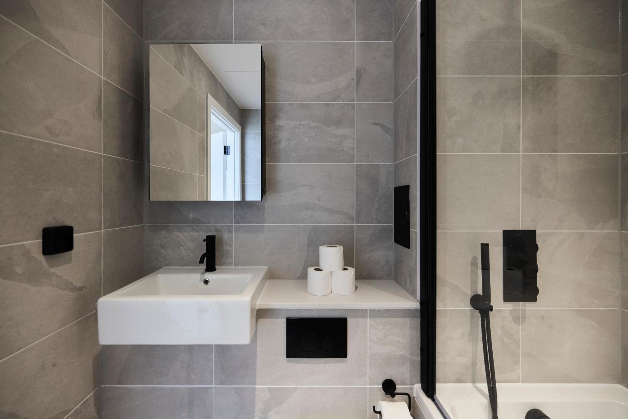 The Tottenham Hideaway - Alluring 1bdr Flat With Balcony * Londra