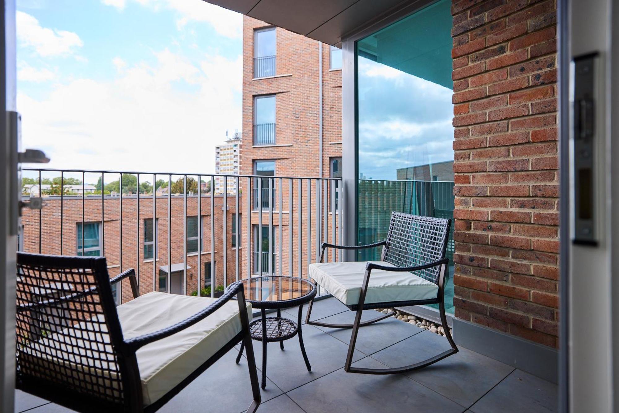 The Tottenham Hideaway - Alluring 1bdr Flat With Balcony Londra